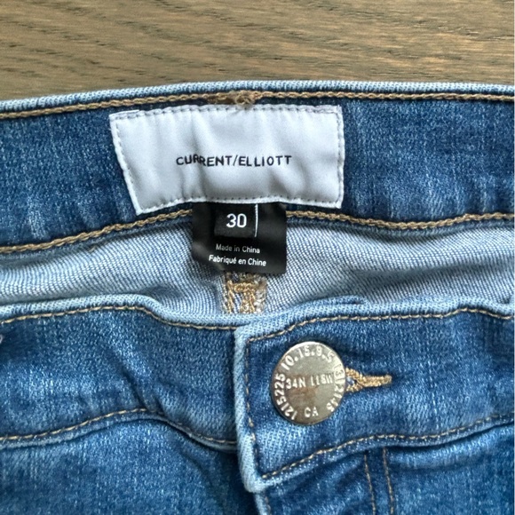 Current/Elliot Light Wash Distressed Denim Jeans Women’s size 30 - Picture 4 of 4